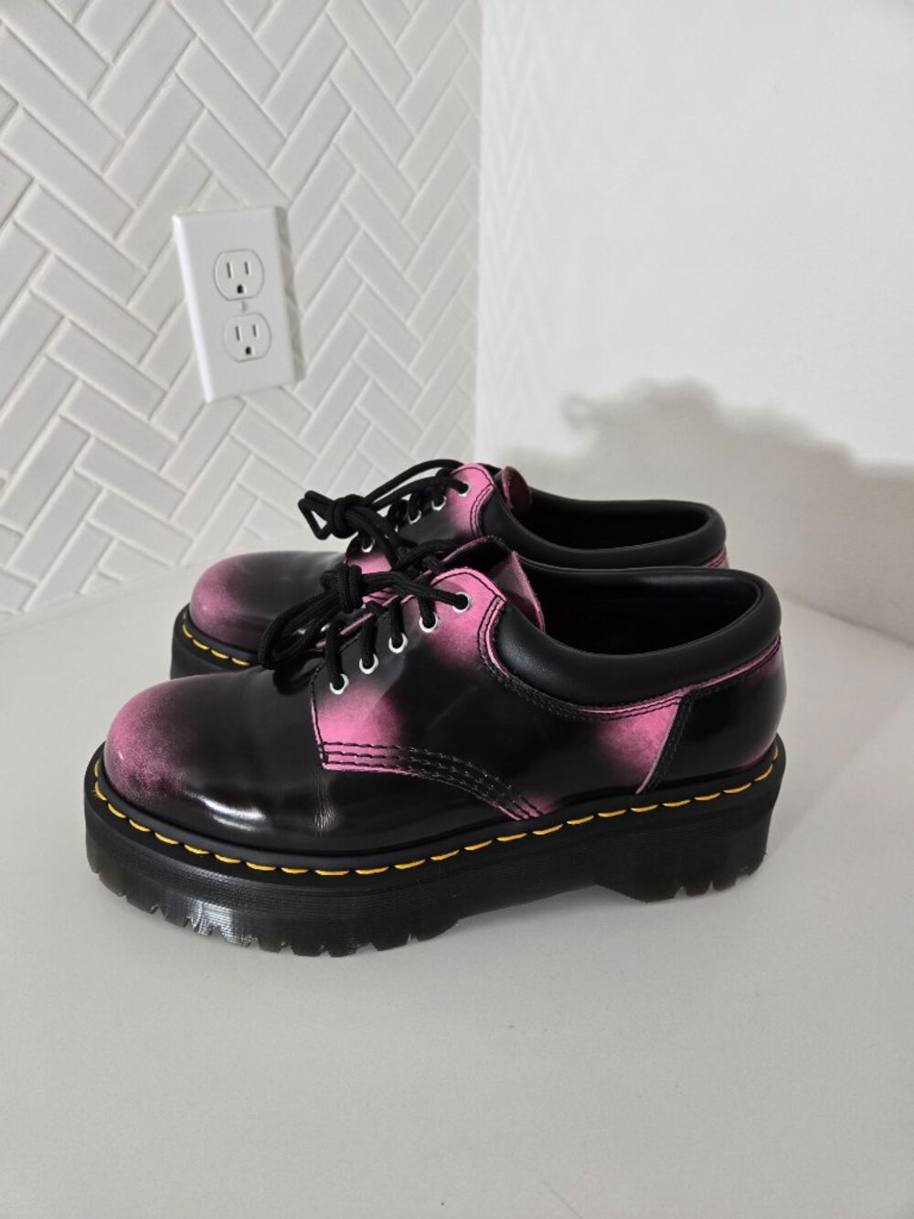 Dr Martens 8053 Quad Black&Pink Arcadia UK7 US Women's 9 Platform Padded Collar - Picture 3 of 7